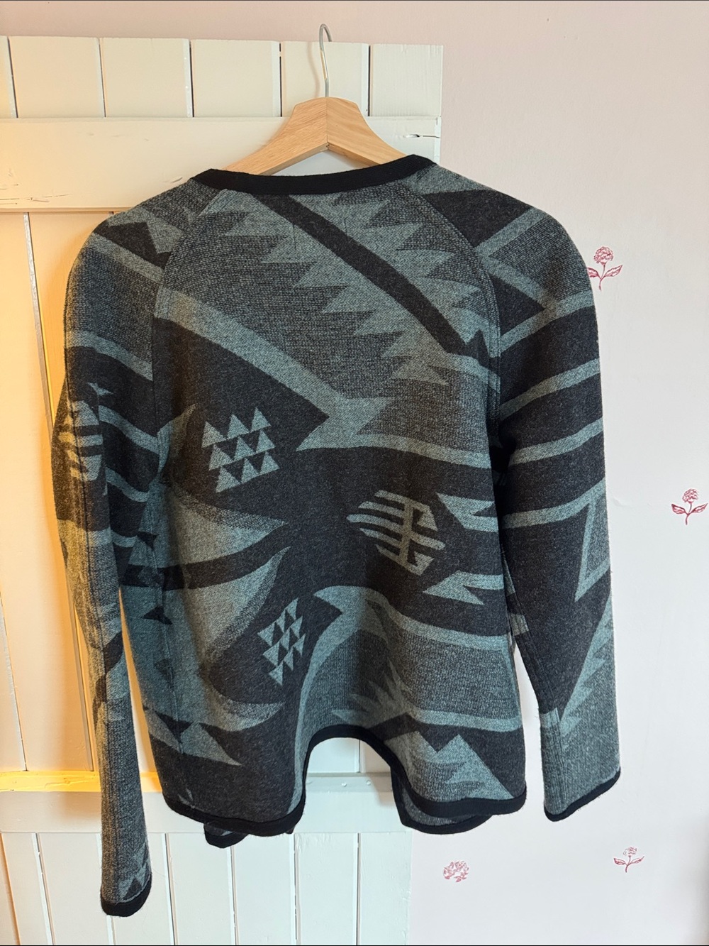 Pendleton Open-Front Geometric Cardigan - Gray, Blue & Black - Picture 2 of 3